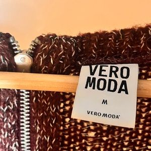 Vera Moda Sweater, burgundy, size Medium great condition